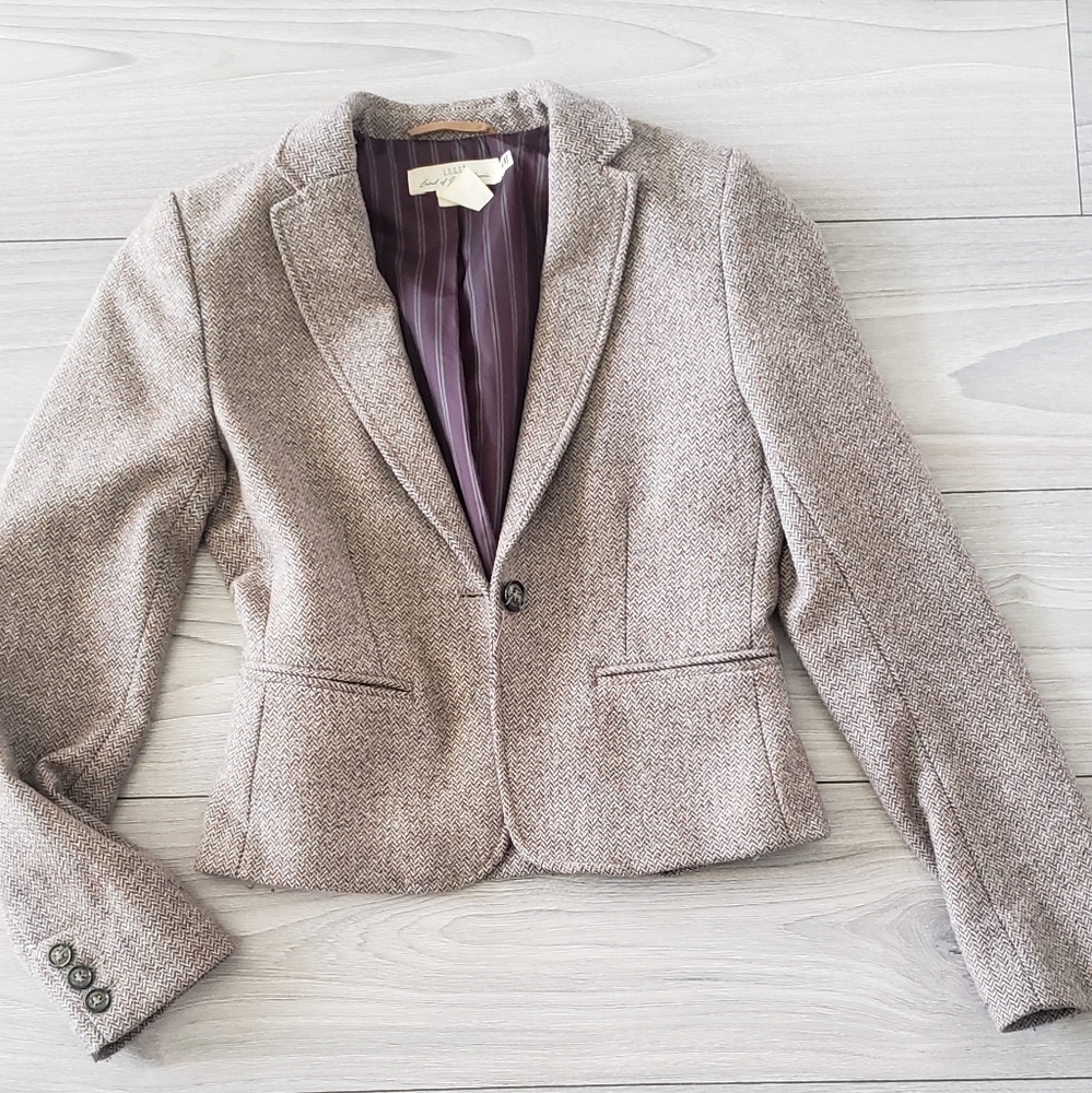 Stylish, Fitted Tweed Blazer